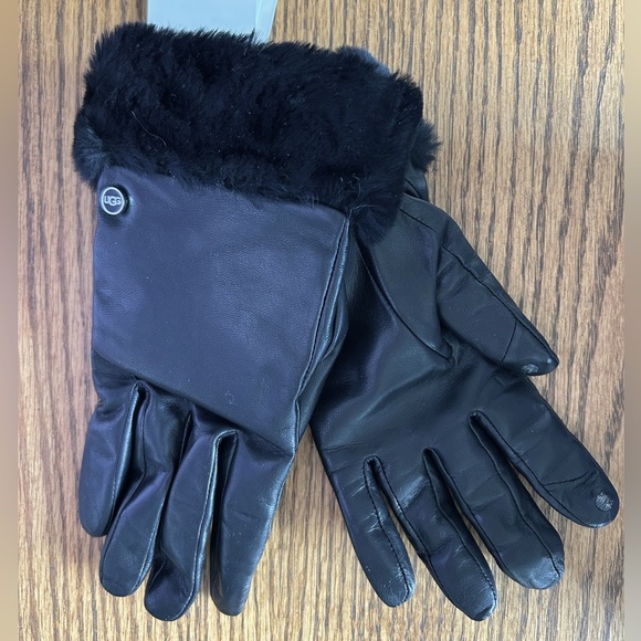 Ugg leather gloves (Brand new with tags and box) - Picture 1 of 8